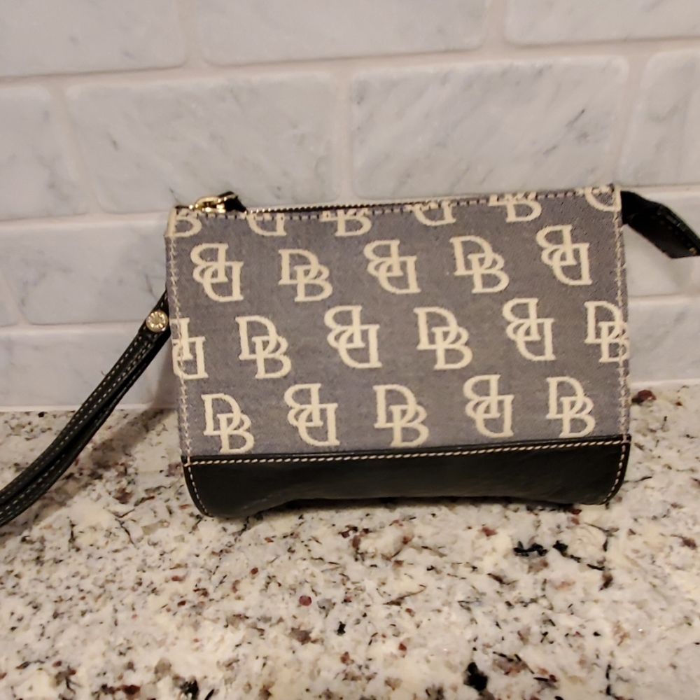 Dooney and Burke wristlet